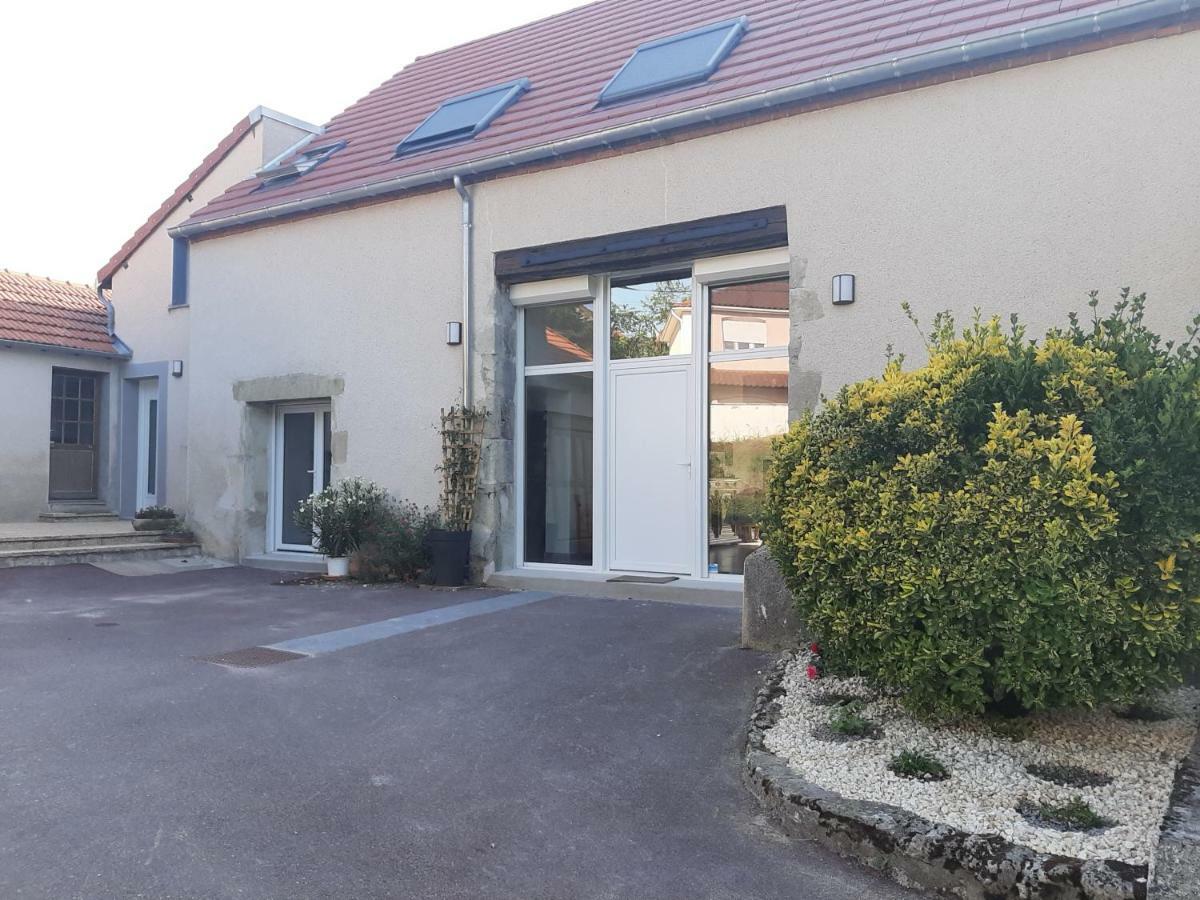 Le Feneau Maison D'Hotes Creuzier-le-Neuf Luaran gambar